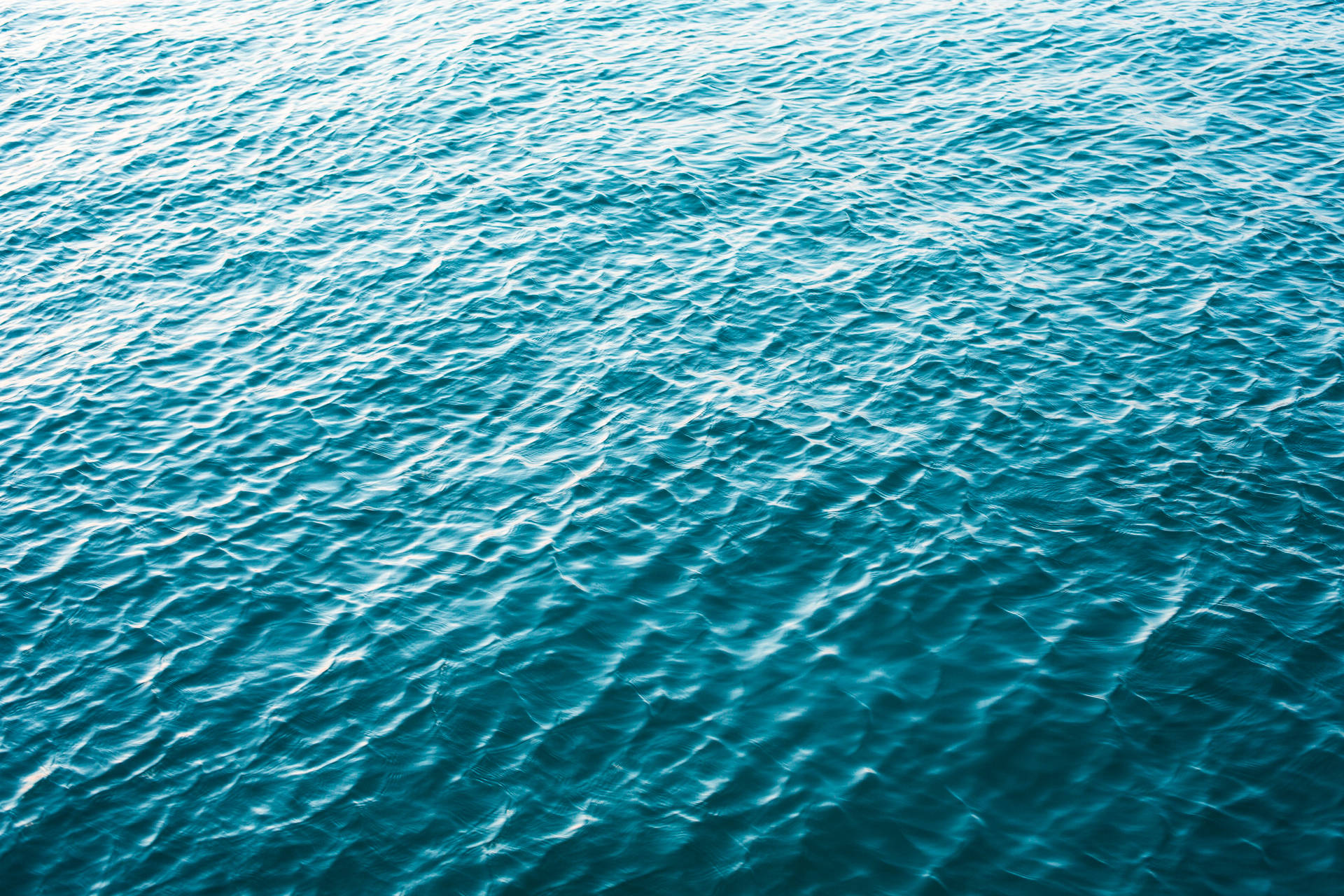 Calming Sea Waters Wallpaper
