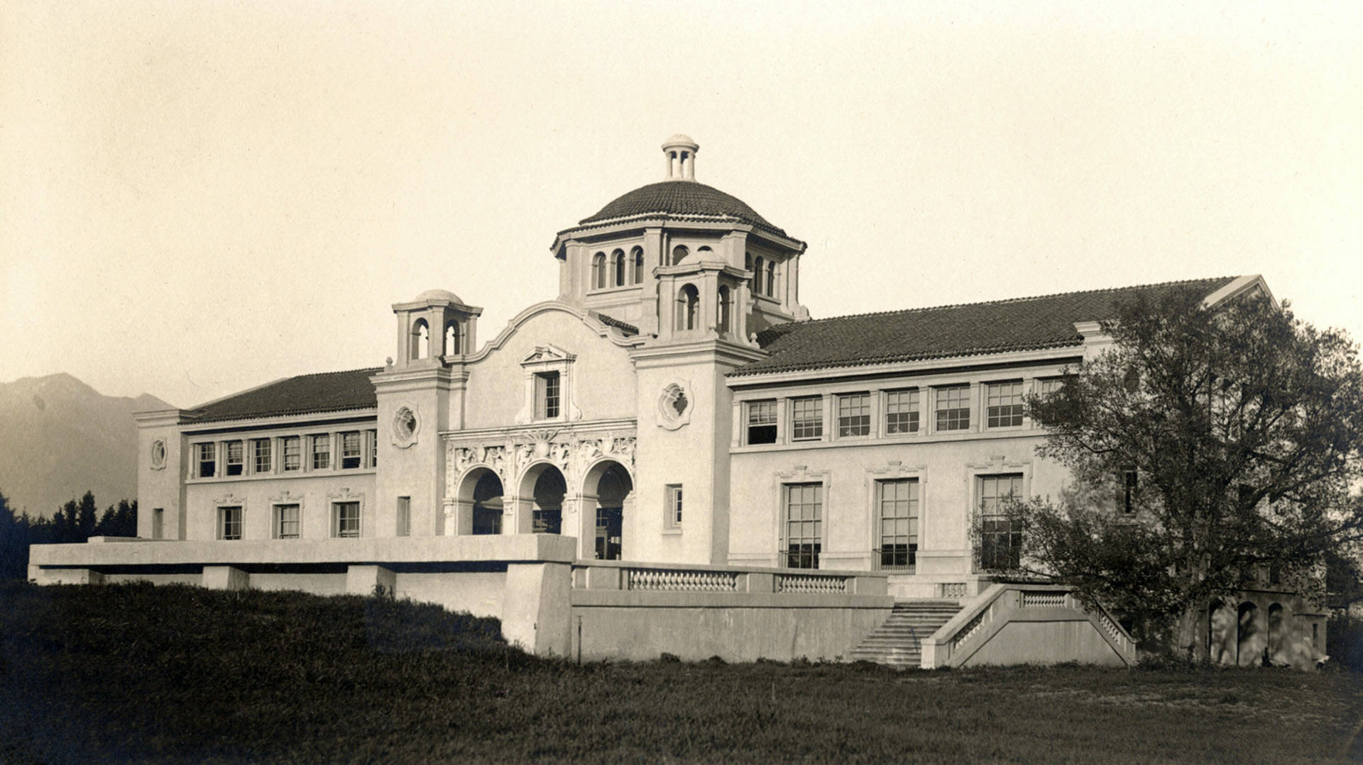 Caltechthroop Hall 1912 Sfondo