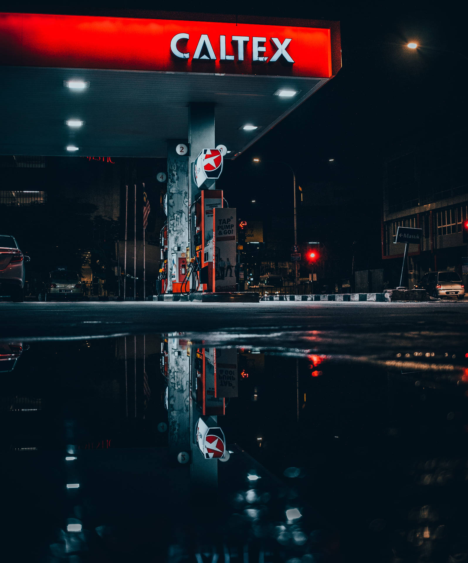 Caltex Gas Station At Night Wallpaper
