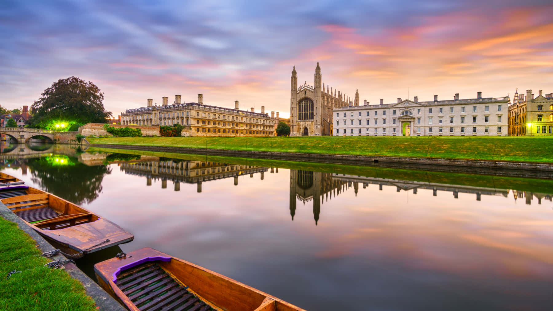 Cambridge University Reflection In Sunset Wallpaper