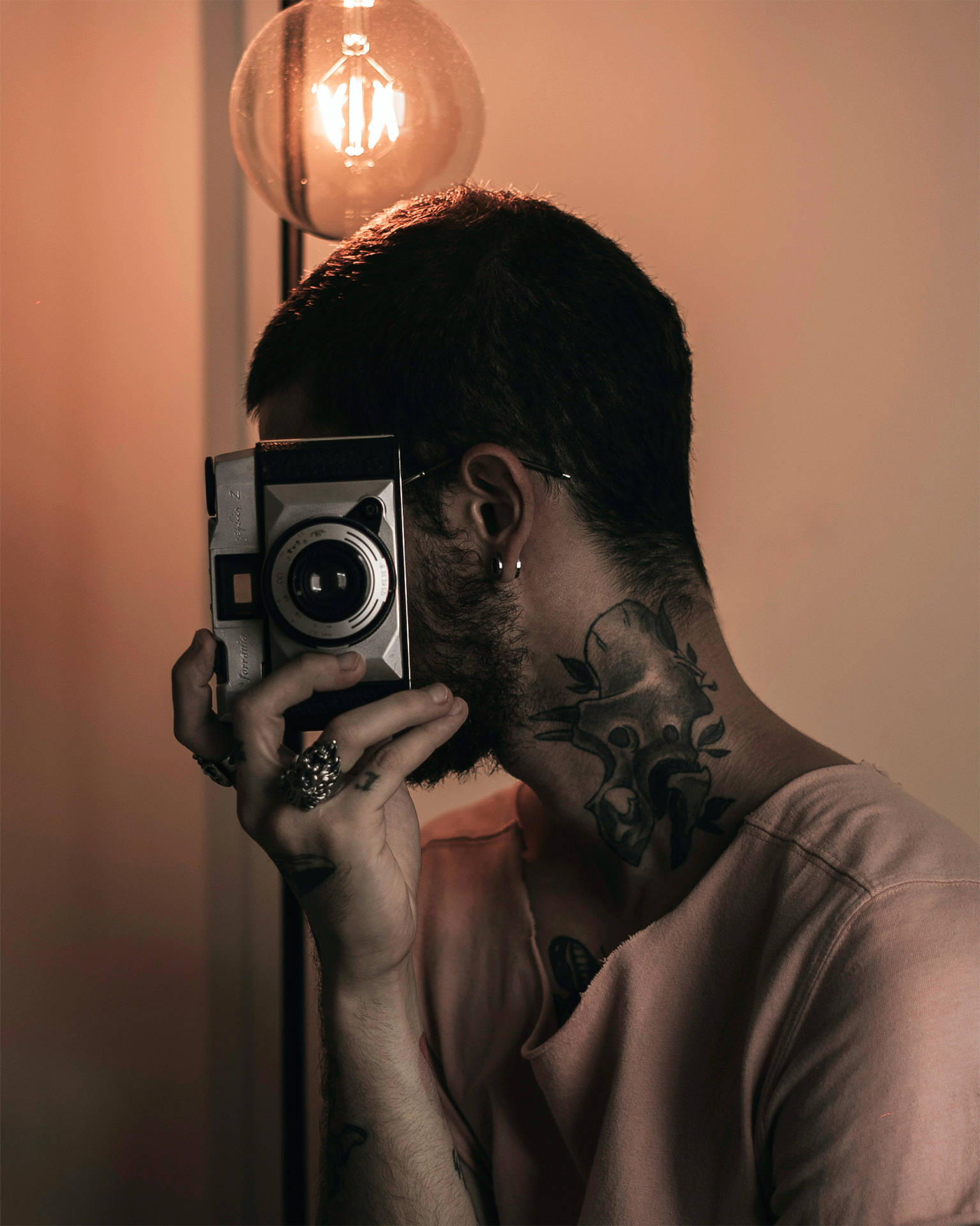 Fotocamera Uomo Estetica Sfondo