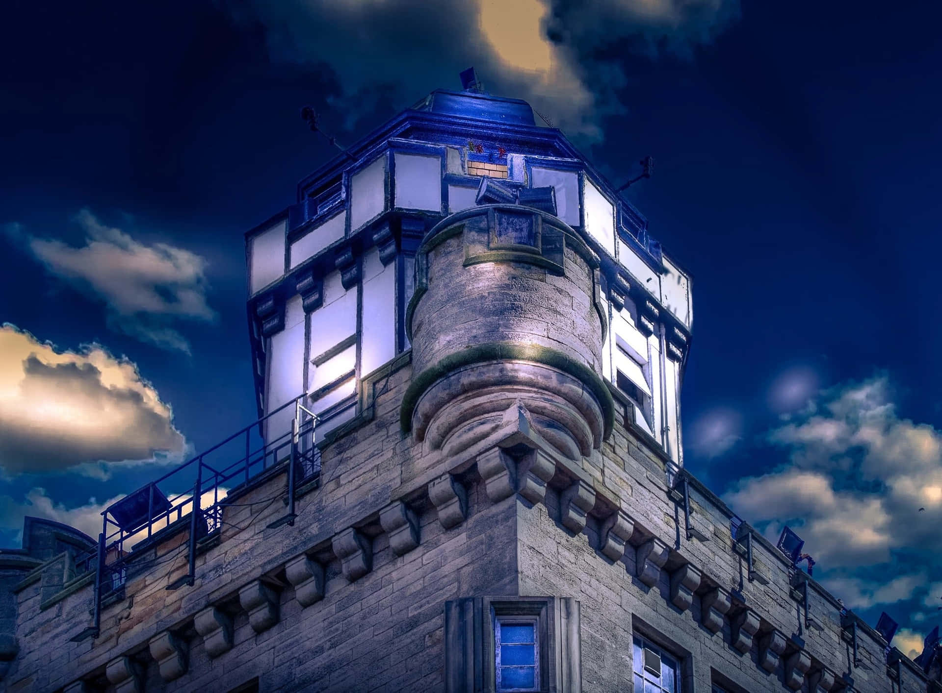 Camera Obscura Edinburghat Dusk Wallpaper