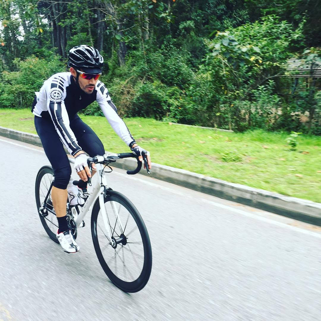 Camilo Villegas Riding Bicycle Wallpaper