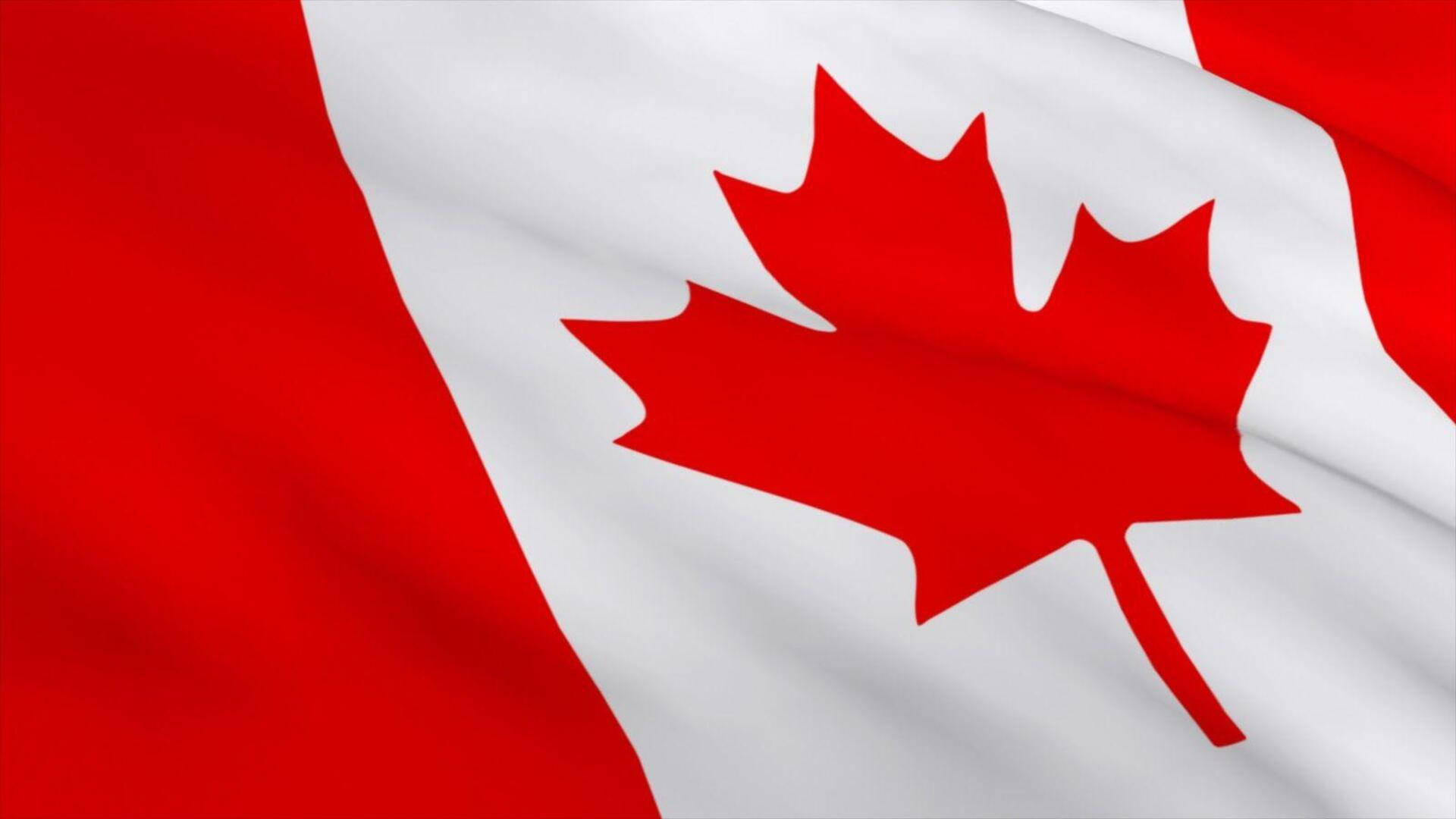 Kanadensisknationaldag Kanadensisk Flagga Wallpaper