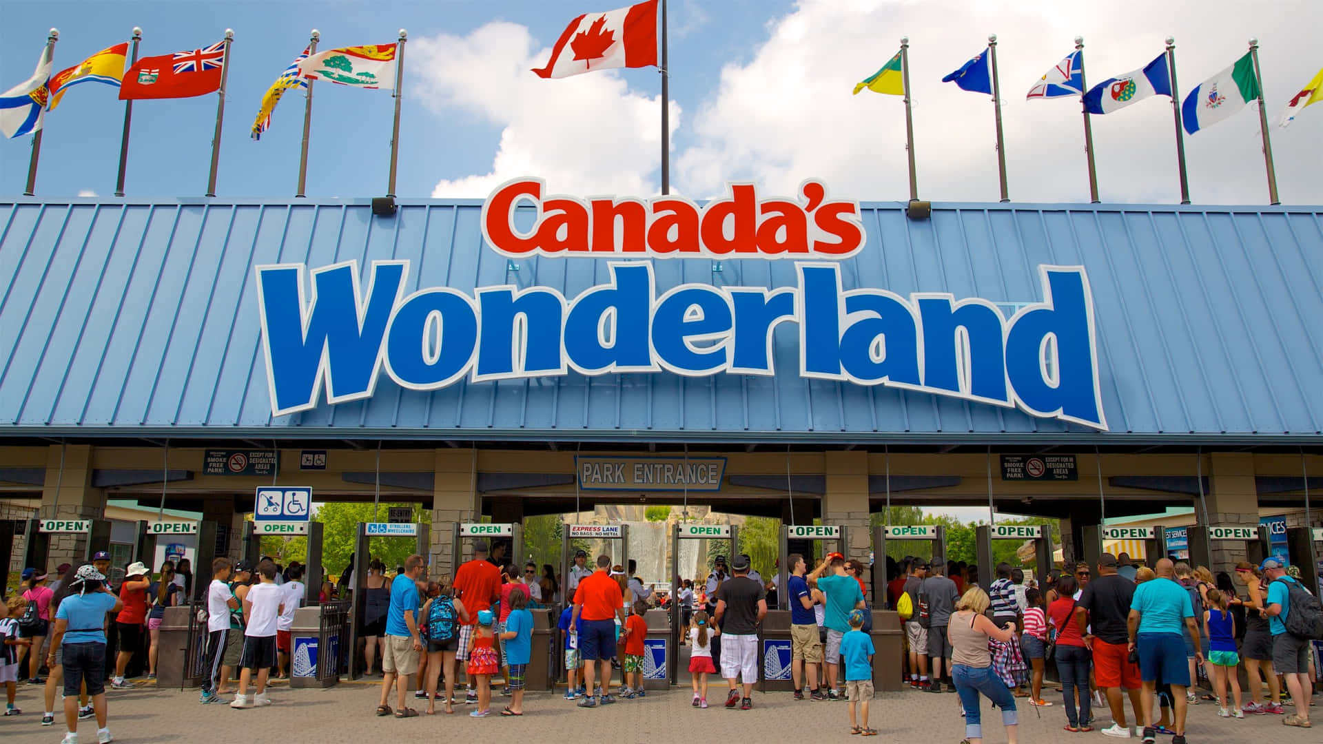 Canadas Wonderland Entrance Vaughan Wallpaper