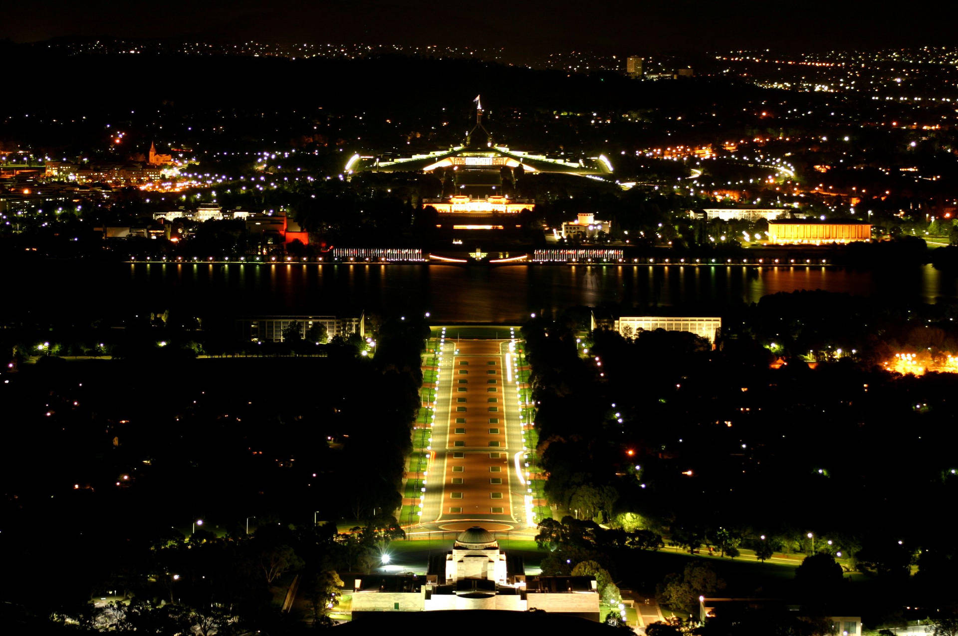 Fotografíanocturna De La Casa Del Parlamento De Canberra Fondo de pantalla