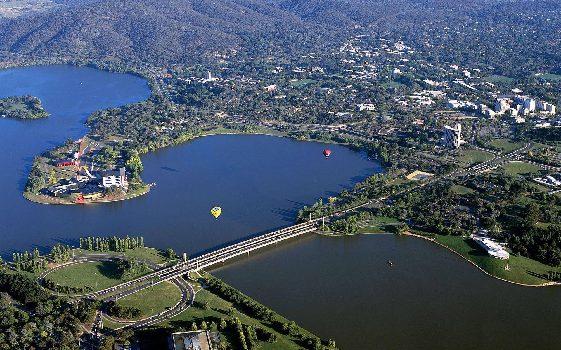 Canberra scenic aerial photograph wallpaper