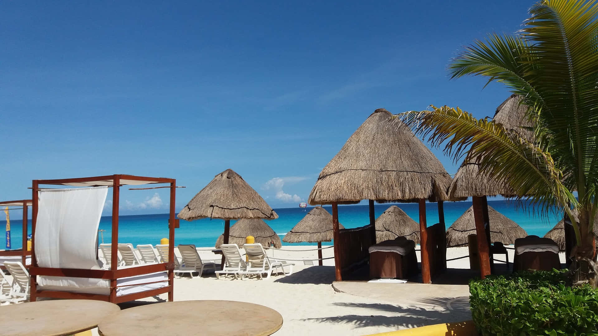 Discover the paradise of Cancun, Mexico