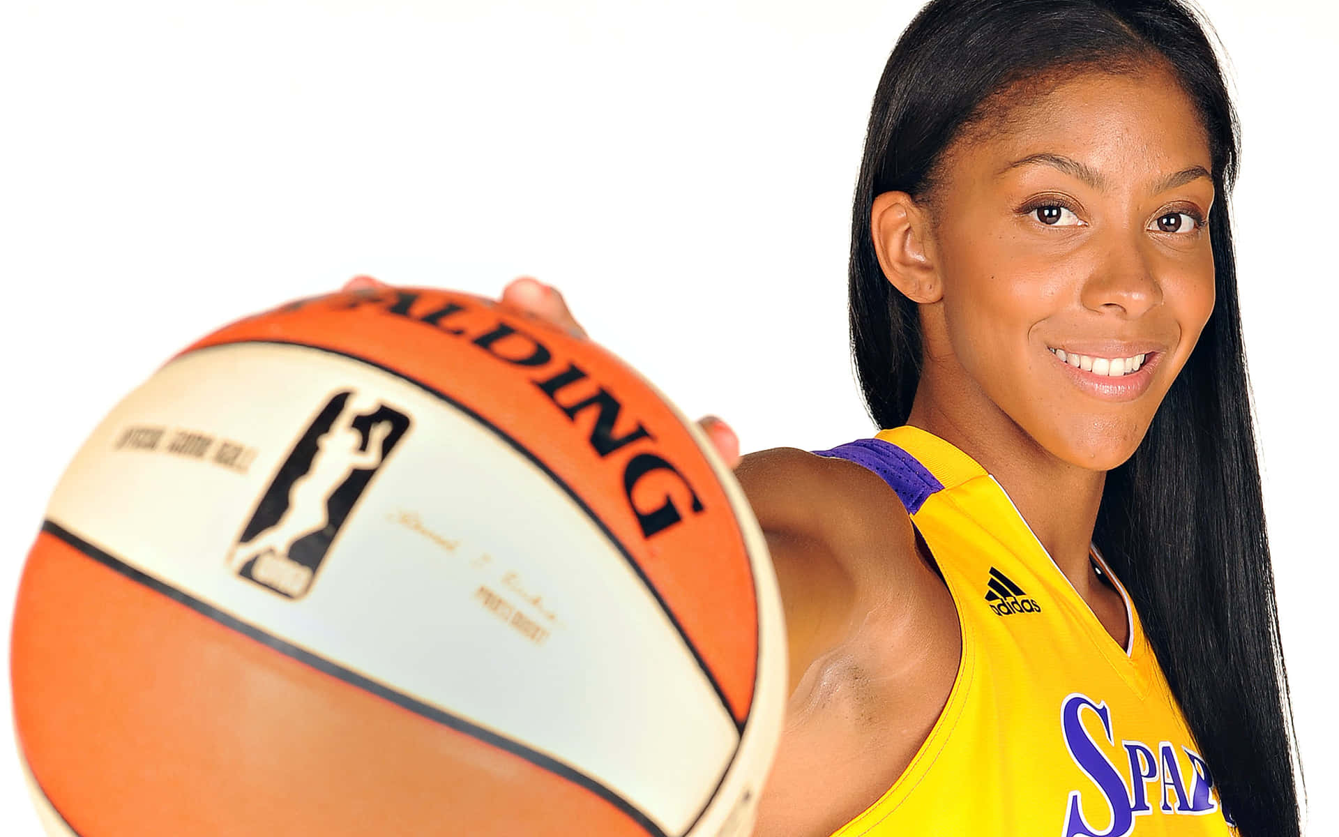 Candace Parker shooting a free throw Wallpaper