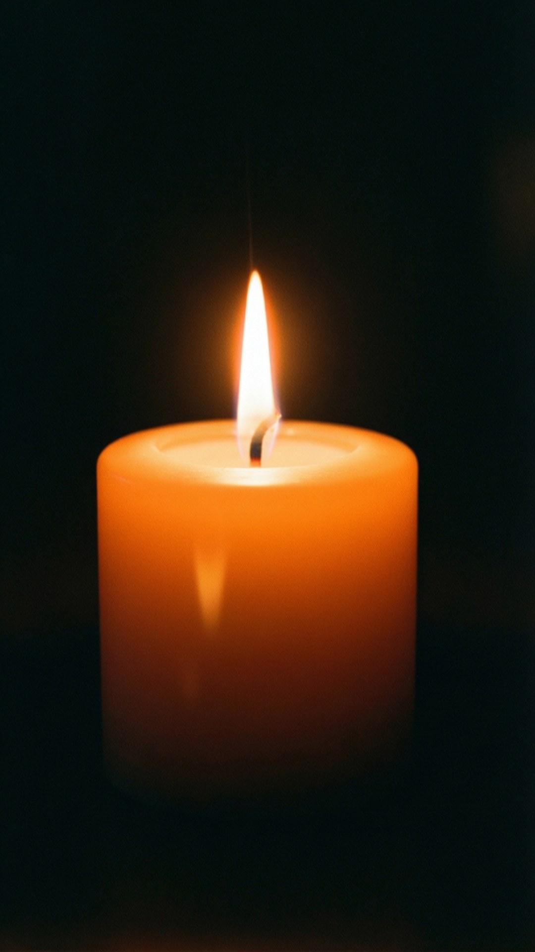 Candle Flame Dark Papéis de Parede