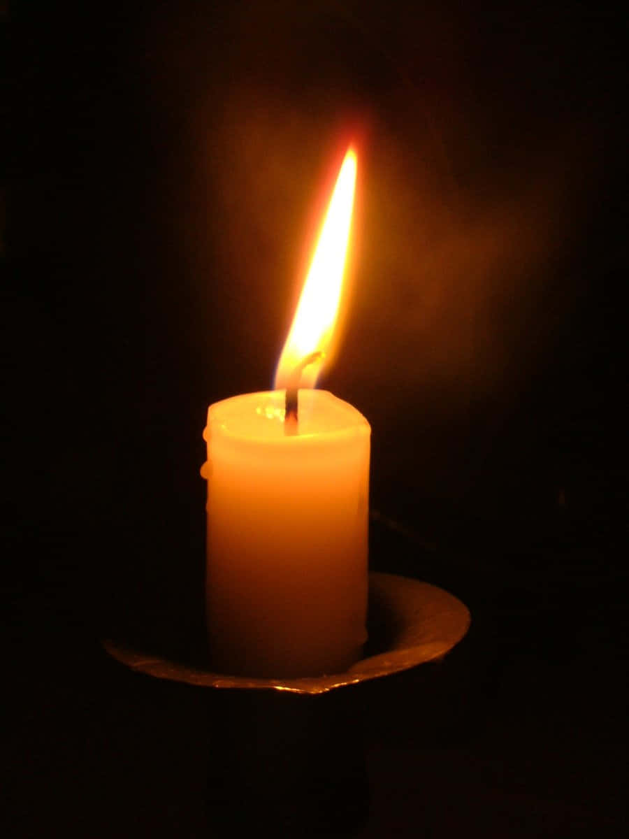 Feel the warmth of candle light in a peaceful evening.