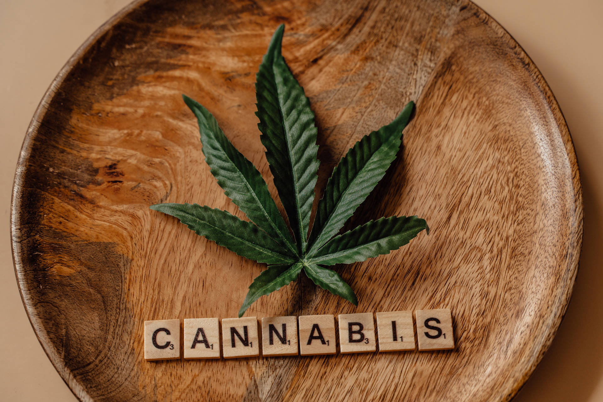 Cannabis på plade køligt Weed Wallpaper