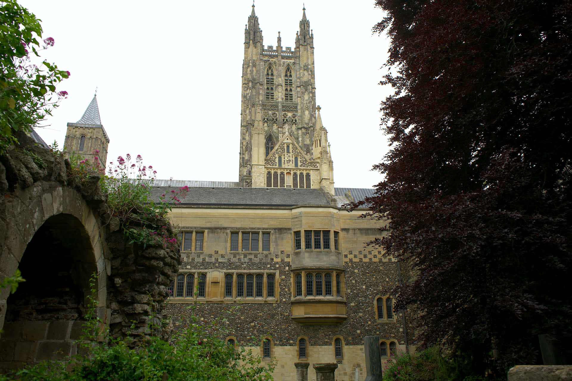 Canterbury Cathedral Viewed From Its Garden Wallpaper