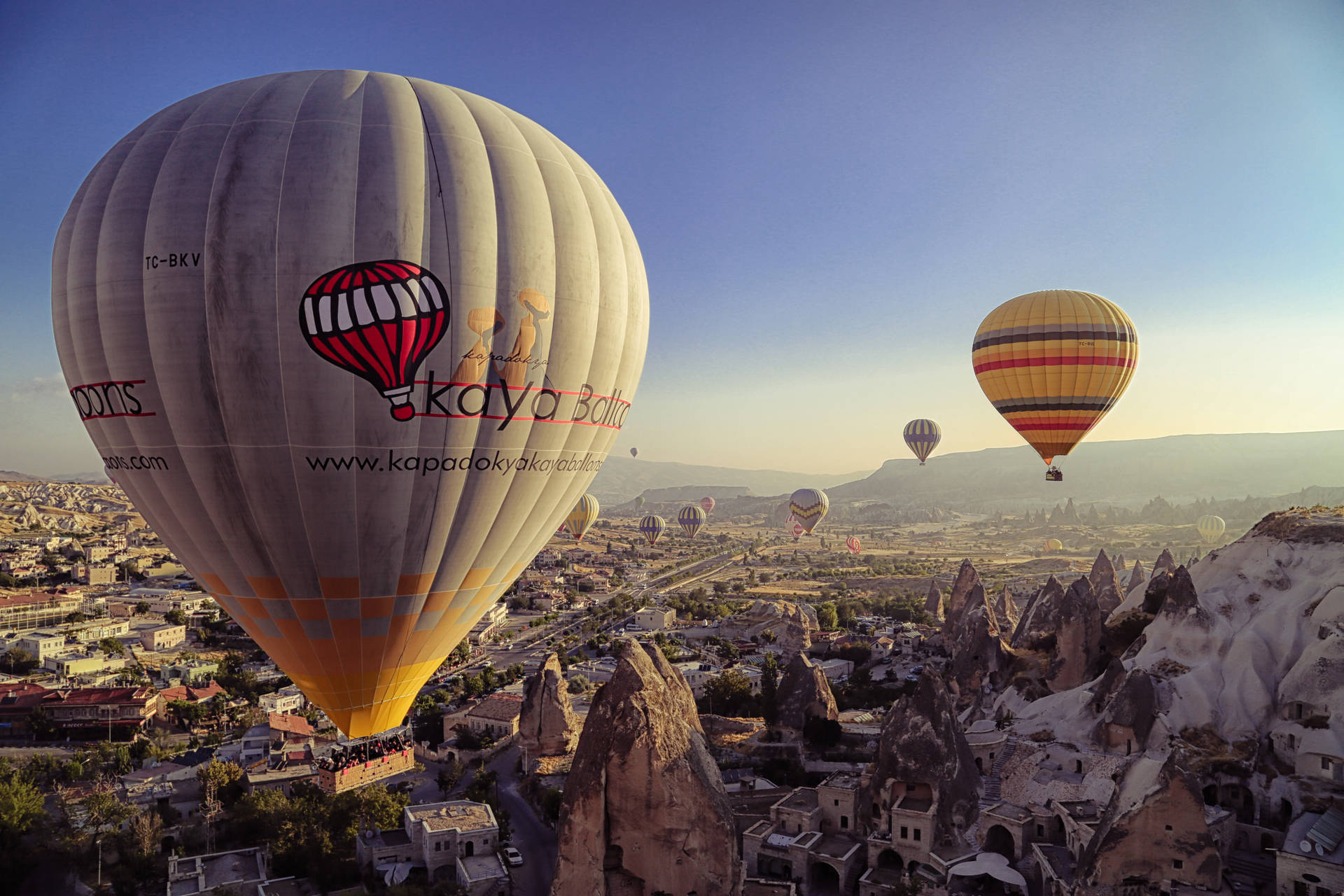 Cappadocia Sponsor Logo Balloon Wallpaper