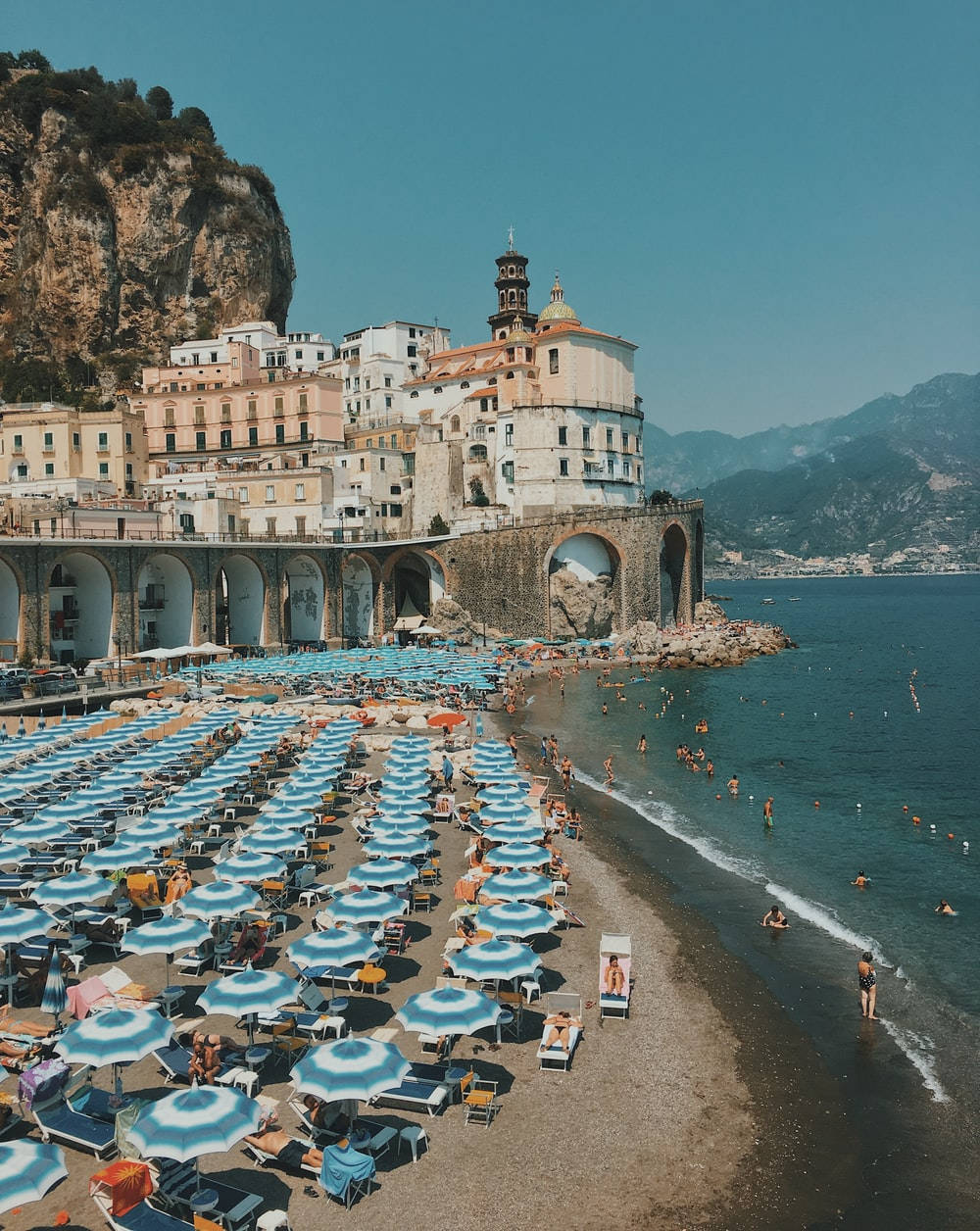 Capri Italy Crowded Beach Wallpaper