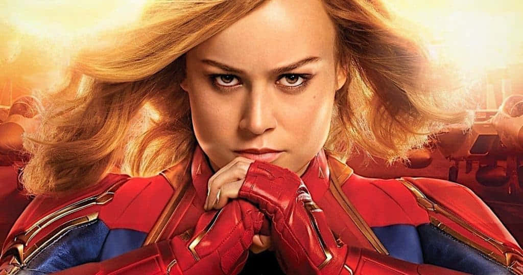 Brie Larson vender tilbage som Captain Marvel i hendes mest livlige eventyr endnu. Wallpaper