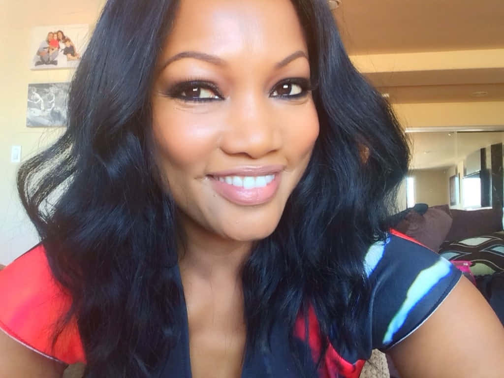 Bijschrift: Actrice Garcelle Beauvais Op Een Filmpremière Achtergrond