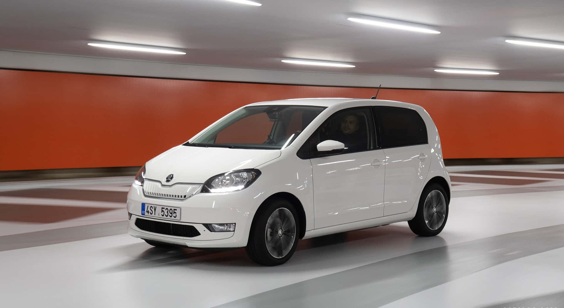 Kuvaus: Kompakti Eleganssi, Skoda Citigo Toiminnassa. Taustakuva