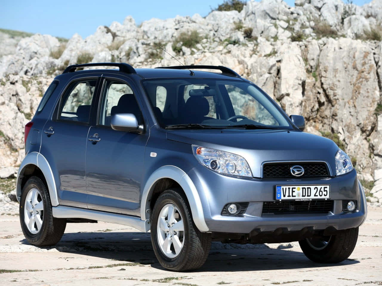 Caption: "daihatsu Terios: Classy Compact Suv Ideal For Adventure" Wallpaper