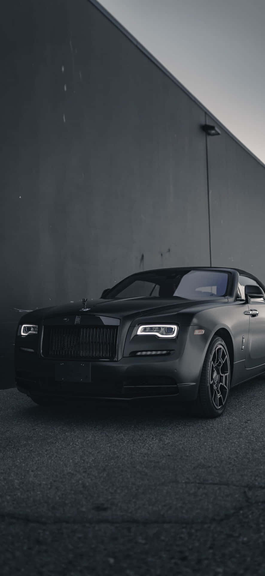 Caption: Elegance Personified - The Rolls Royce Phantom