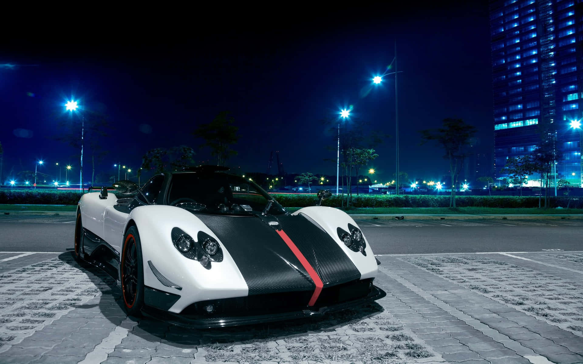 Caption: "elegant Pagani Huayra In Full Throttle" Wallpaper