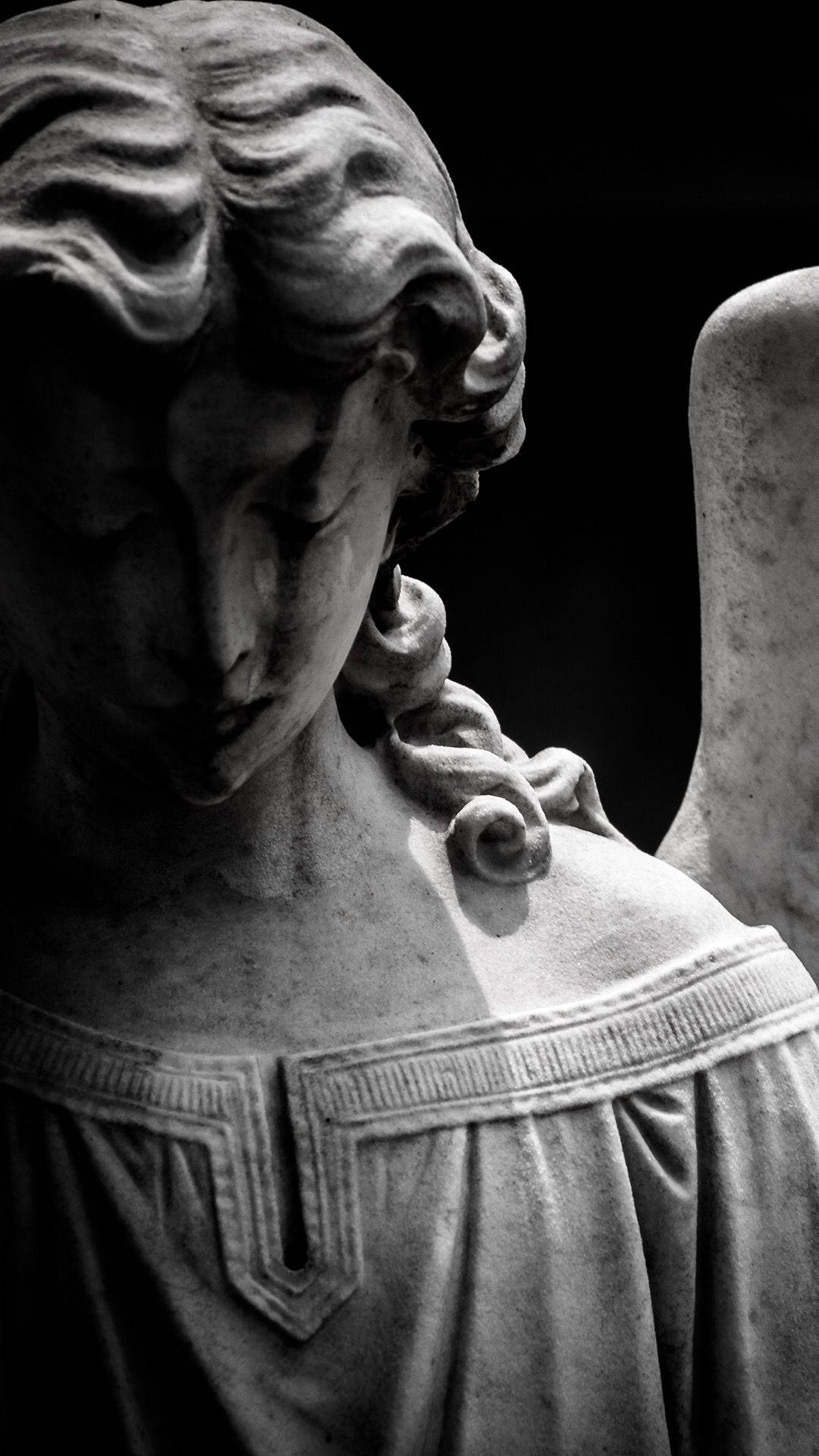 Caption: Enchantment In Stone - The Timeless Beauty Of A Greek Statue Wallpaper
