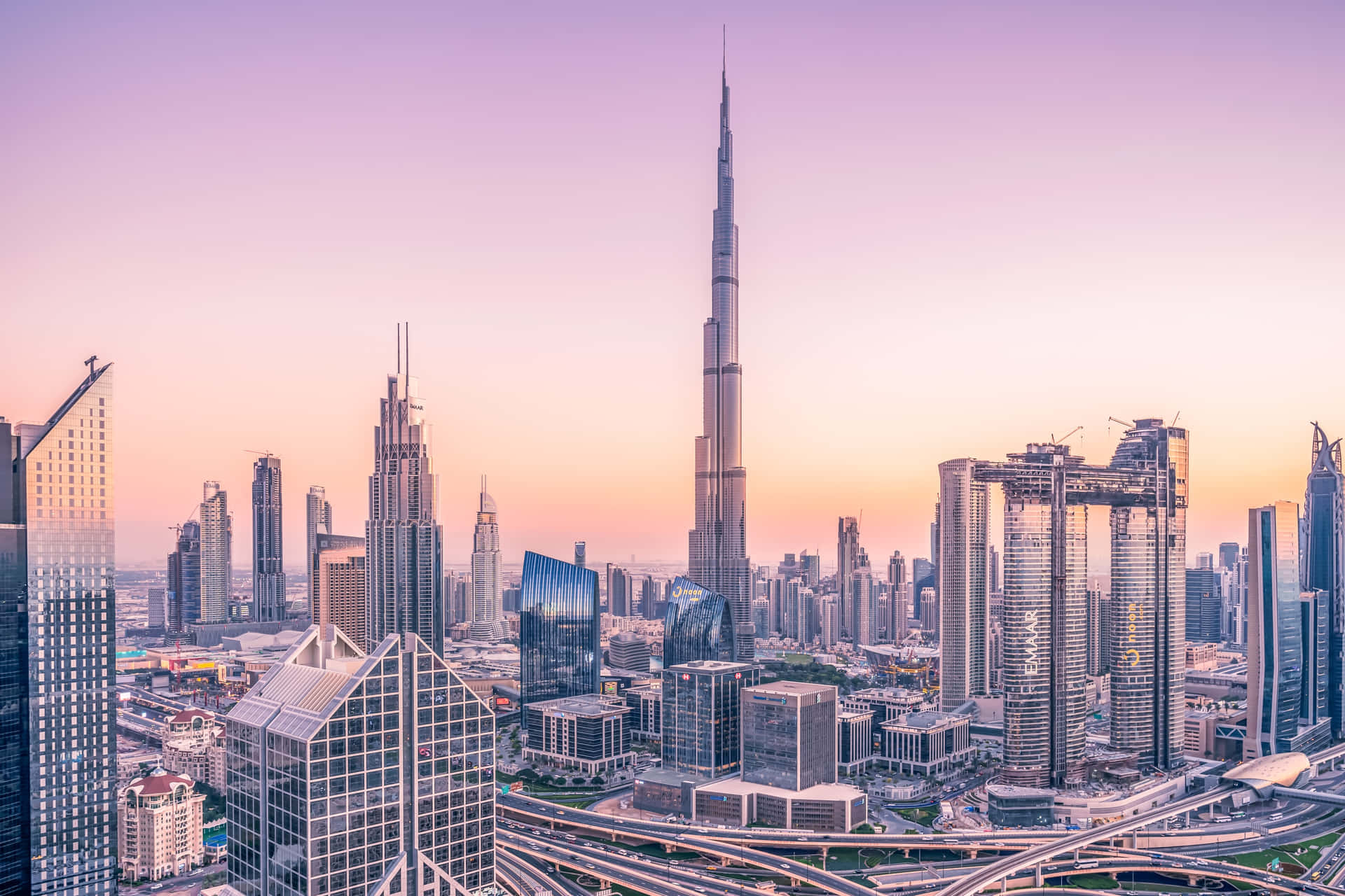 Caption: Majestic Evening View Of The Dubai Cityscape