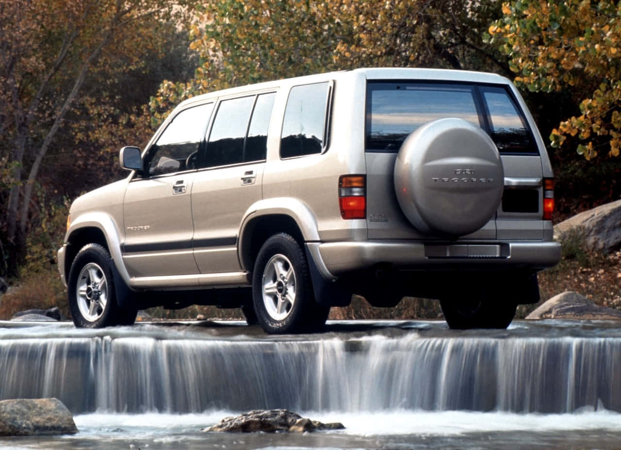 Caption: The Distinctive Charm Of An Isuzu Trooper Wallpaper