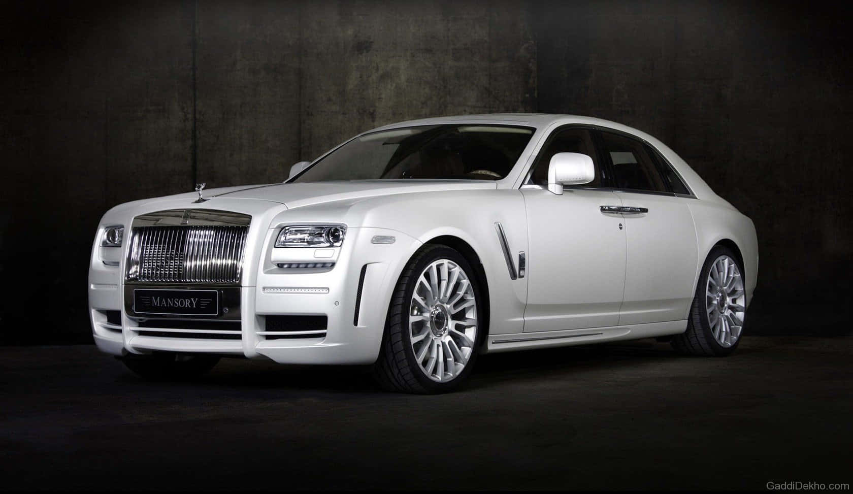 Caption: The Exquisite Luxury - Rolls Royce Ghost Wallpaper