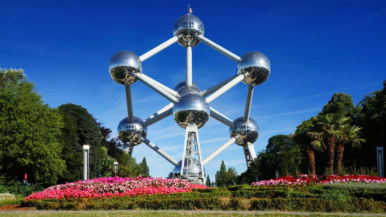 Caption: The Impressive Atomium Structure In Brussels, Belgium Wallpaper
