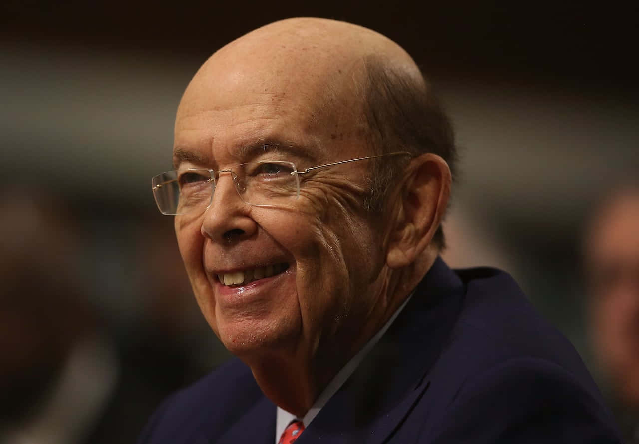 Caption: Wilbur Ross In Action At A Business Conference Wallpaper