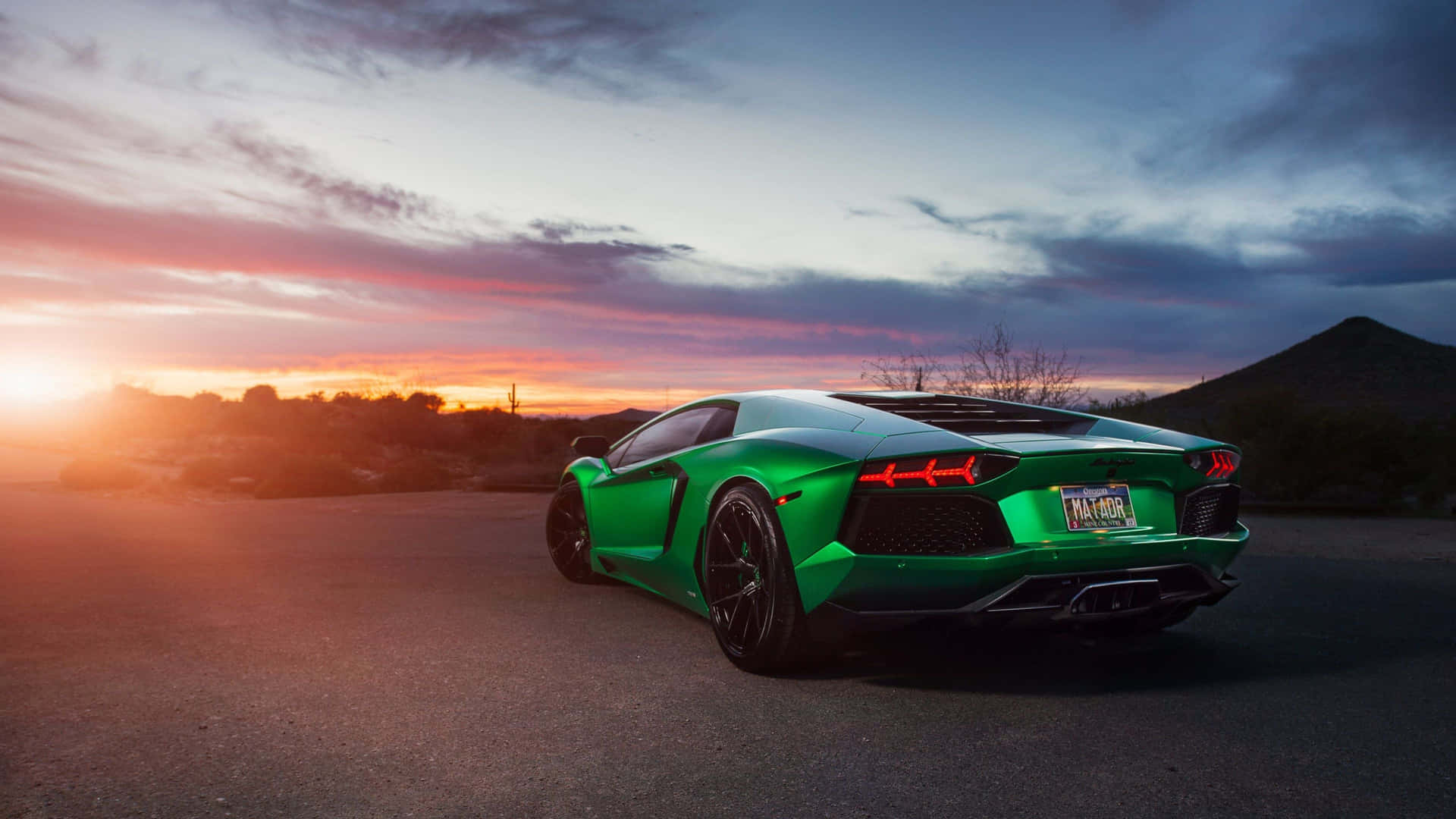 Captivating 4k Display Of A Dynamic Lamborghini