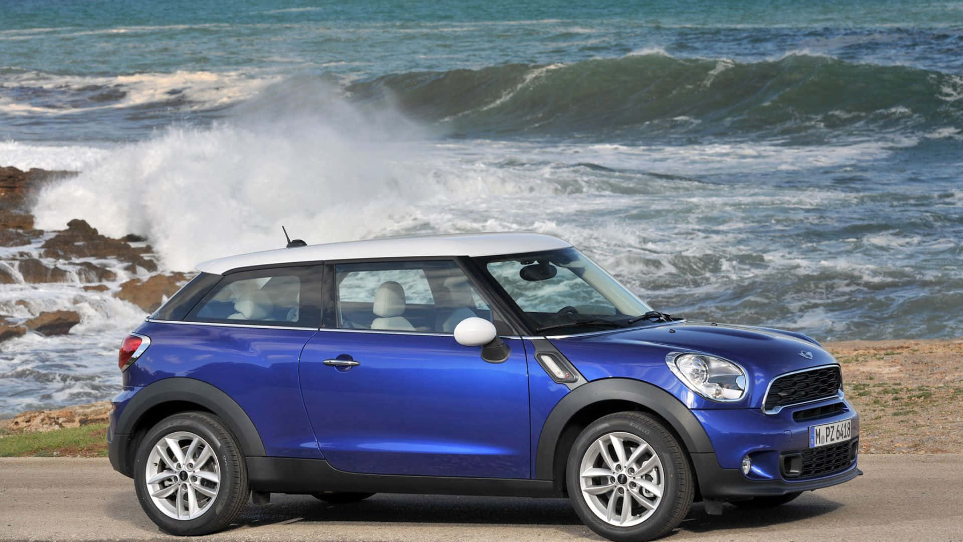 Captivating Glory Of Mini Paceman Wallpaper