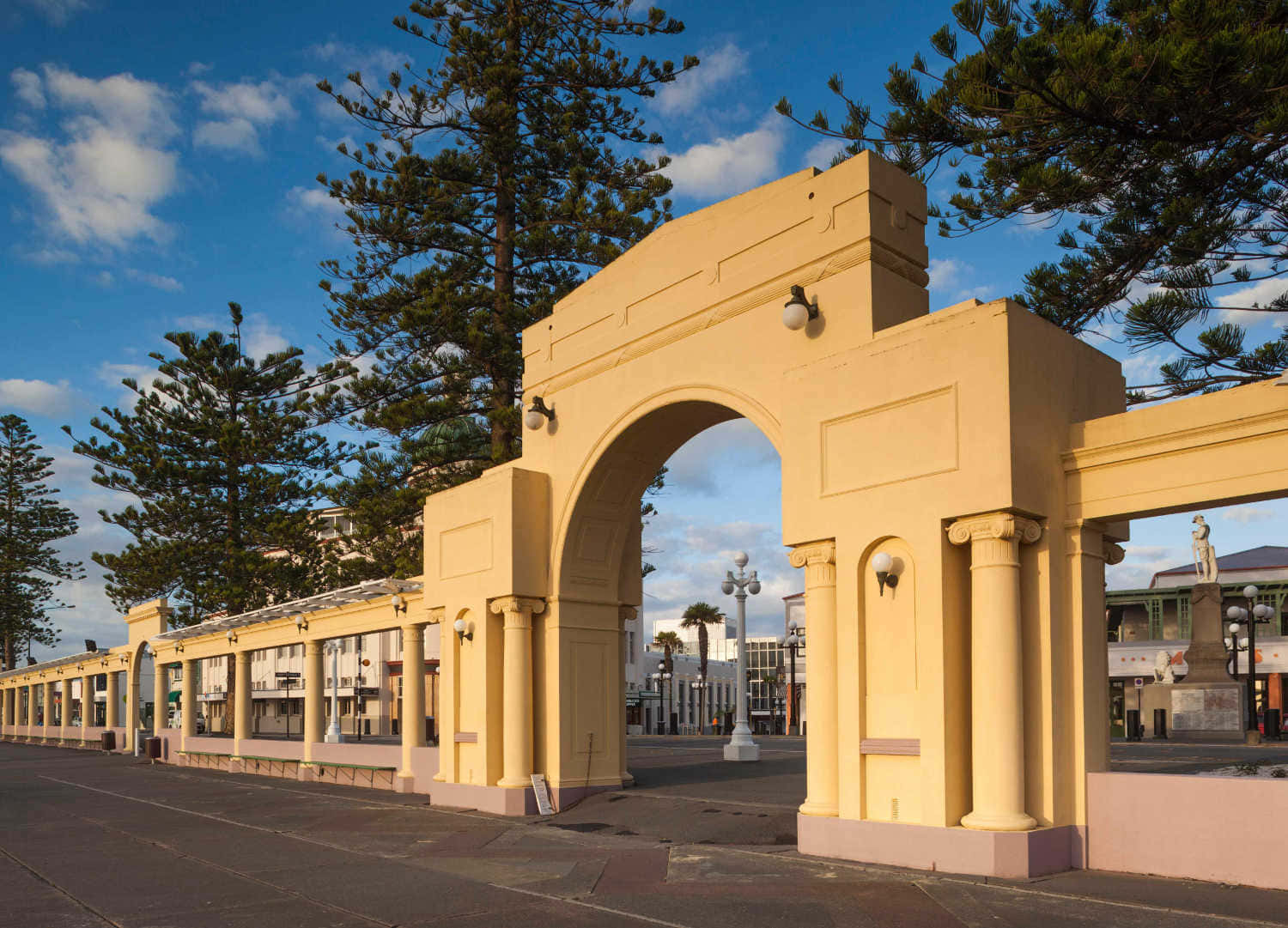 Captivating Napier Skyline At Dusk Wallpaper