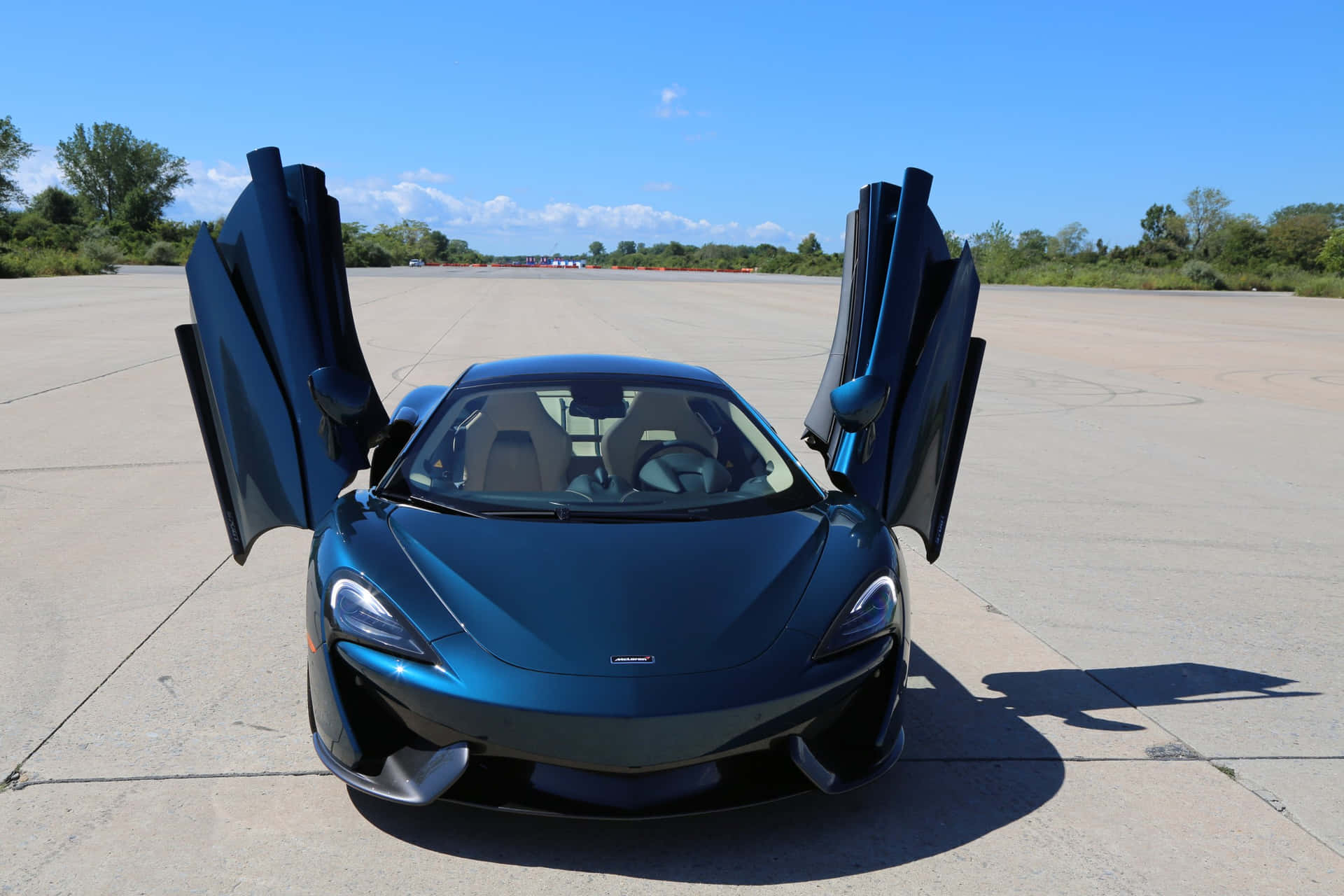 Boeiende Shot Van Mclaren 570gt Achtergrond