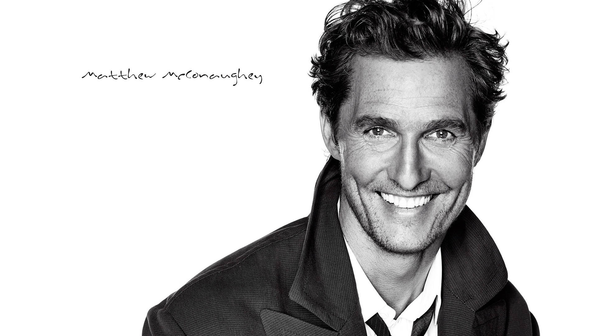 Captivating Smile From Matthew Mcconaughey Wallpaper