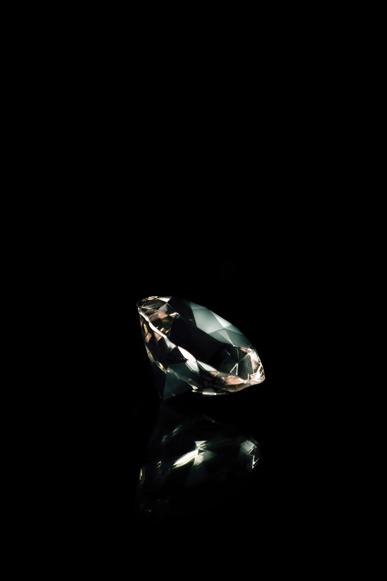 Captivating Sparkle: A Diamond's True Brilliance