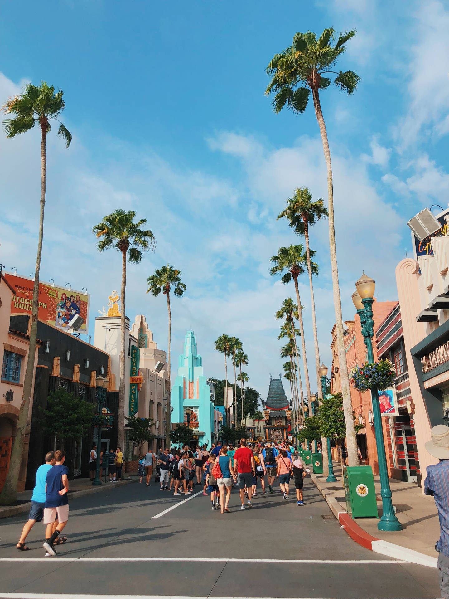 Captivating Universal Studios Orlando Entrance Wallpaper