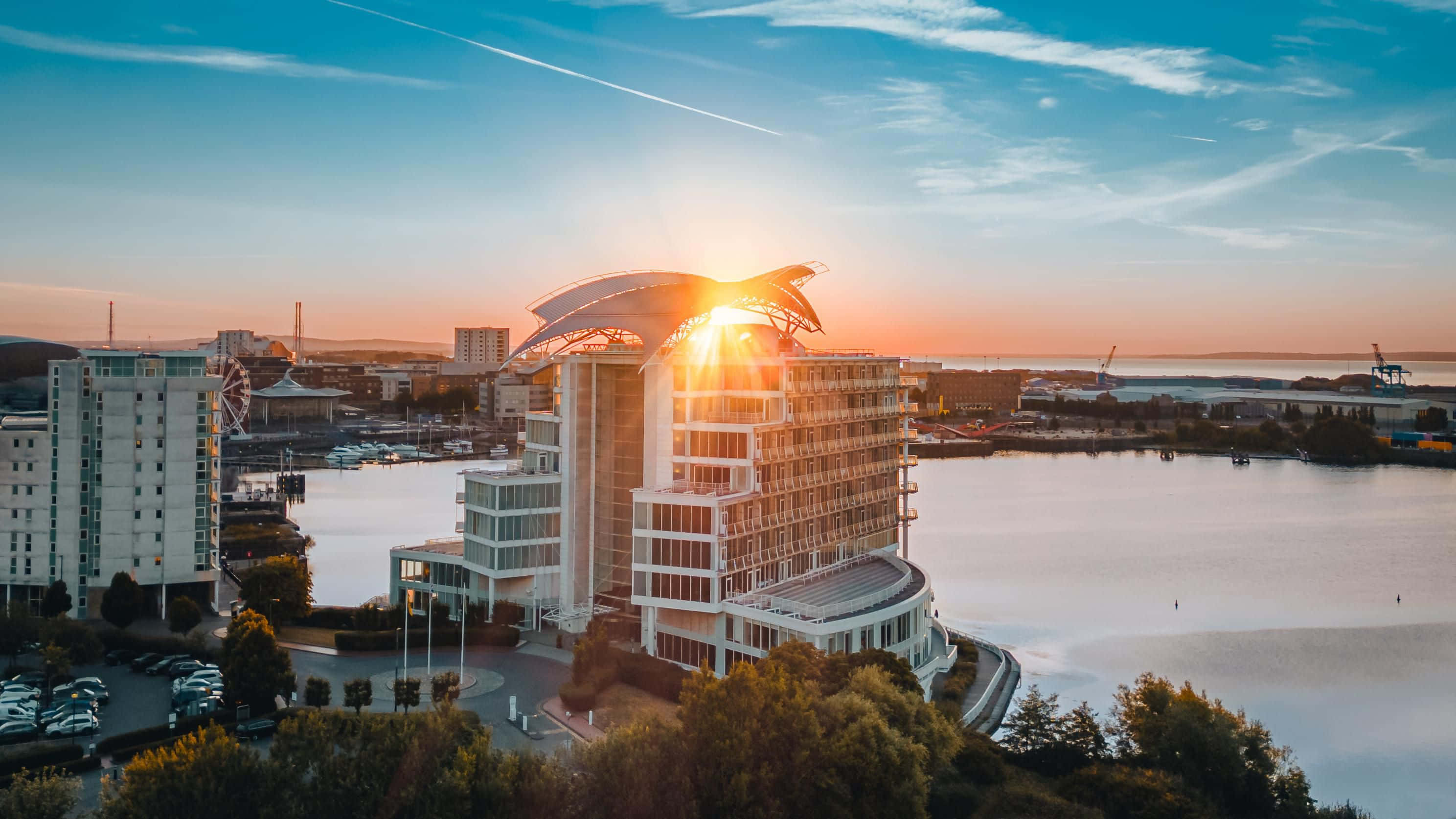 Captivating View Of Cardiff Cityscape Wallpaper