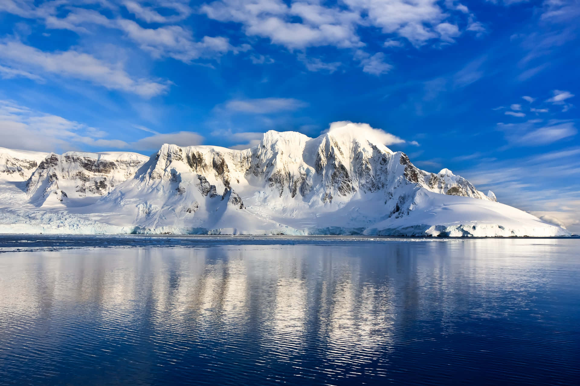 Captivating View Of Iceberg In Pristine Antarctic Surroundings