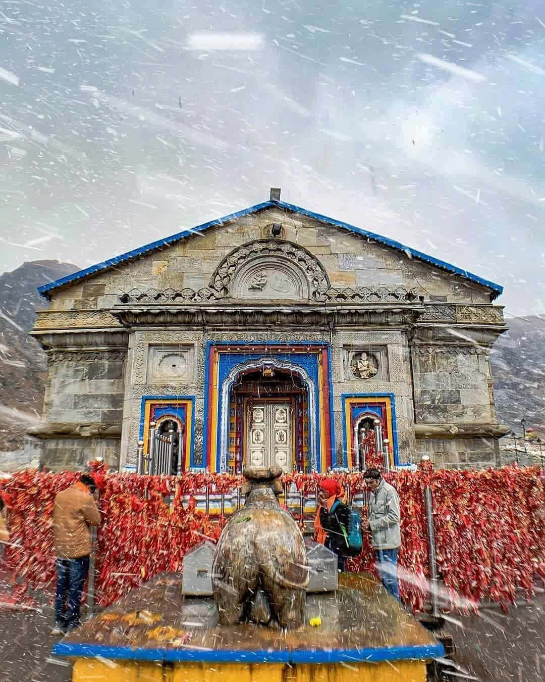 Captivating View Of Kedarnath Temple In Snow-capped Himalayas