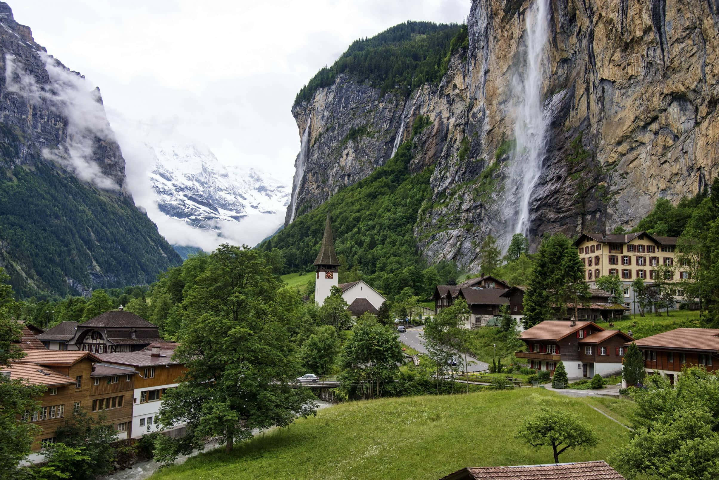 Captivating View Of Thun, Switzerland Wallpaper