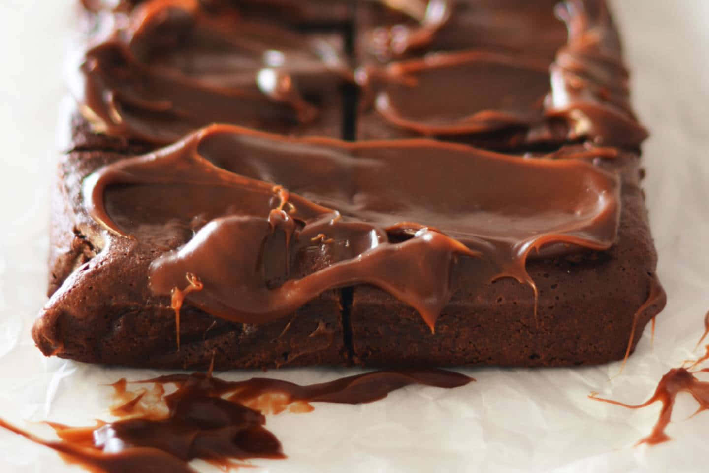 Delectable Caramel Brownie Delight Wallpaper