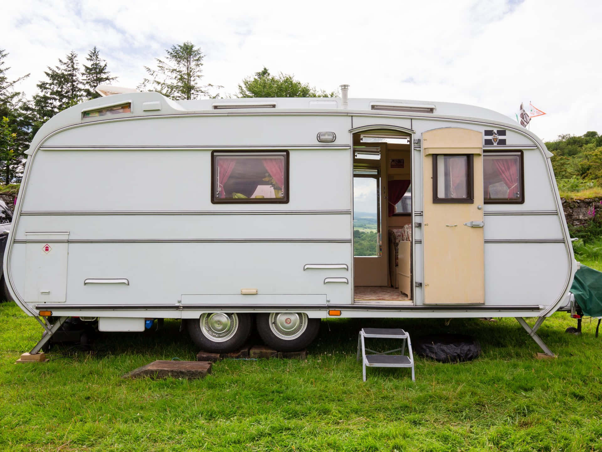 Creative  Enjoy A Life On The Road With A Caravan Vacation