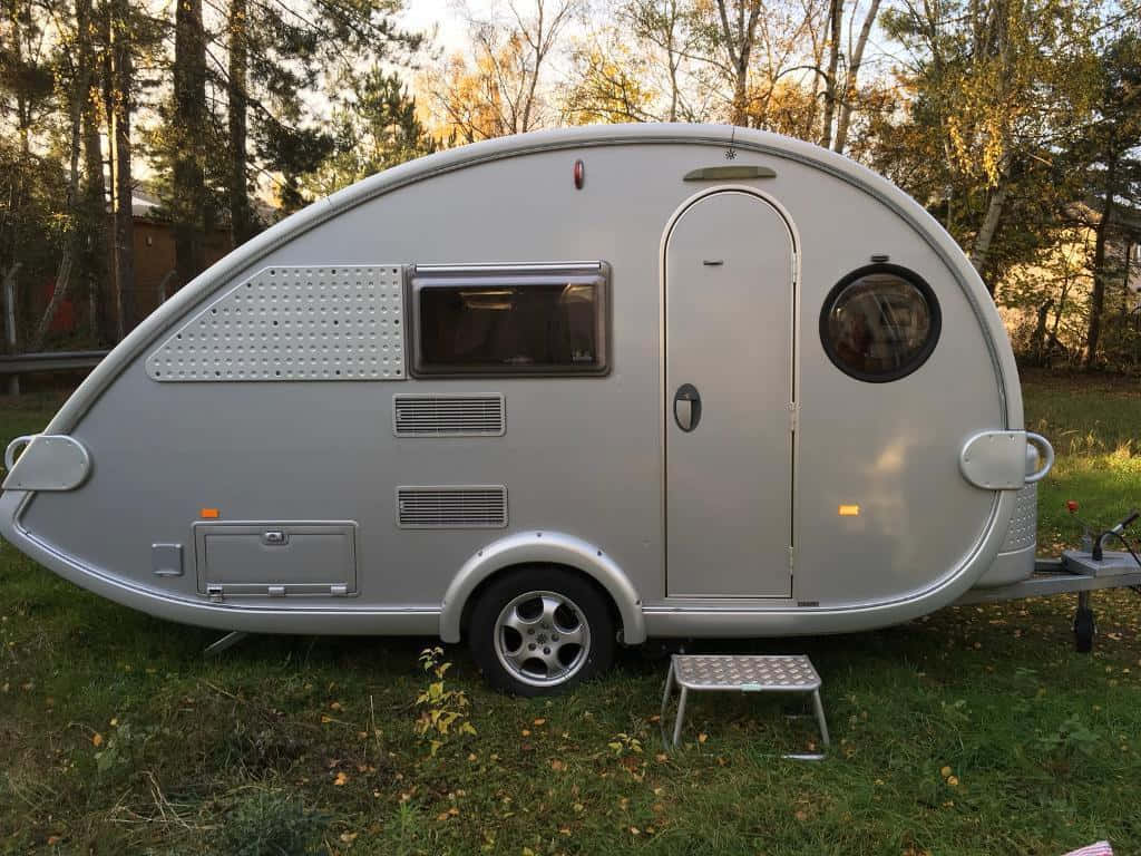 Take your car and explore the beauty of a caravan