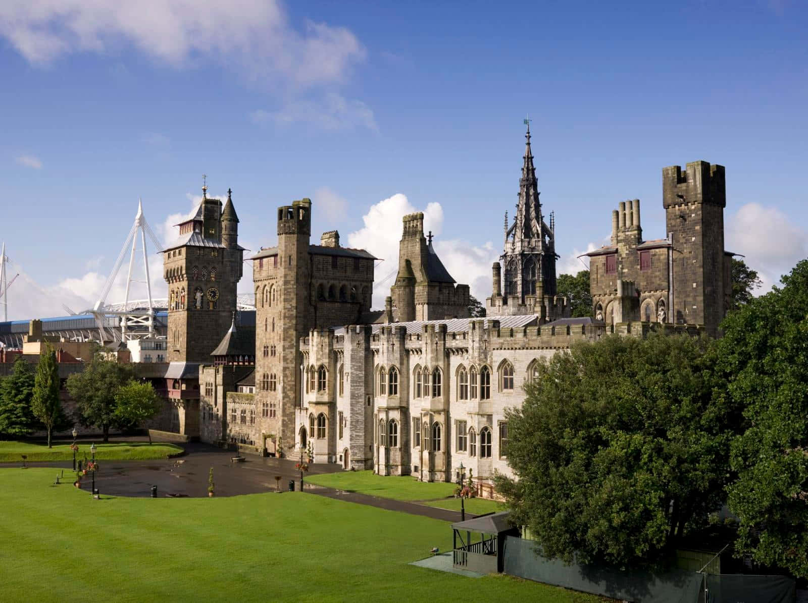 Cardiff Castle Wales Sunny Day Wallpaper