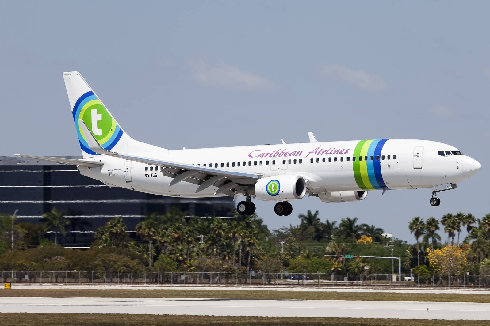 Diseñoazul-verde De Caribbean Airlines. Fondo de pantalla