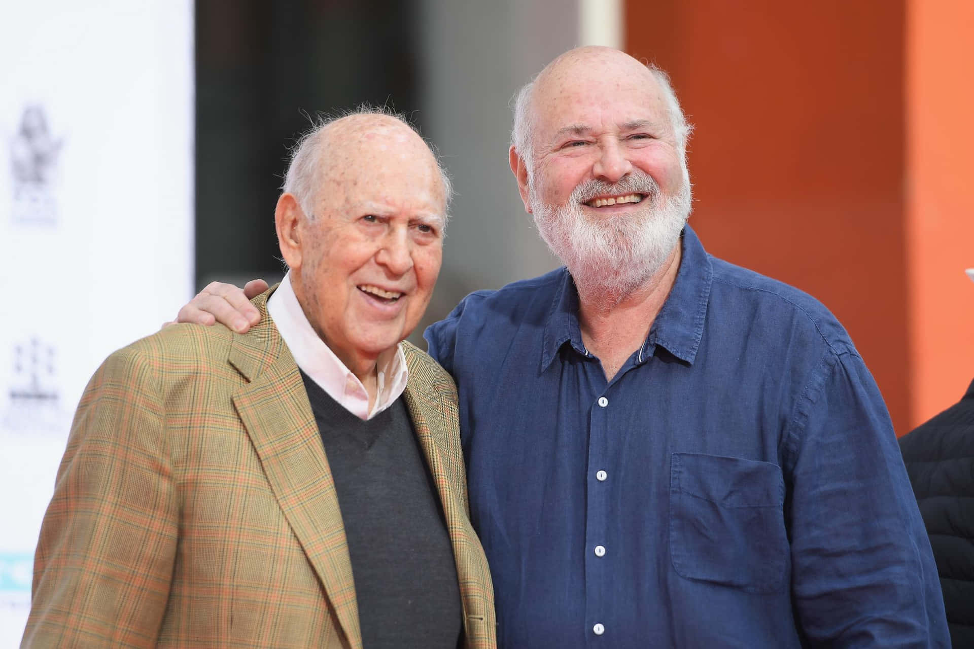 Carl Reiner Posing for a Celebrity Portrait Wallpaper