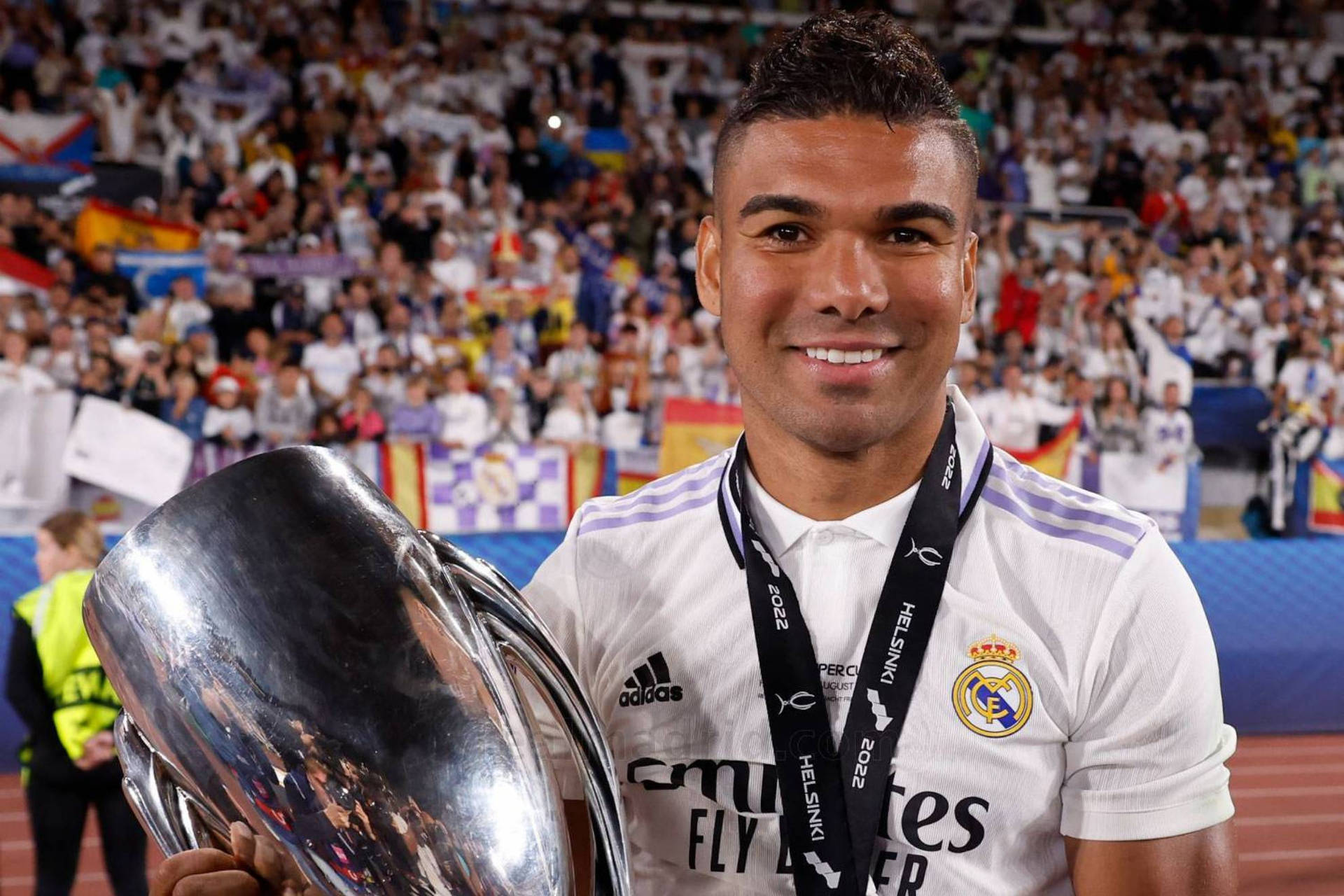 Carlos Casimiro Smiling With Trophy Wallpaper