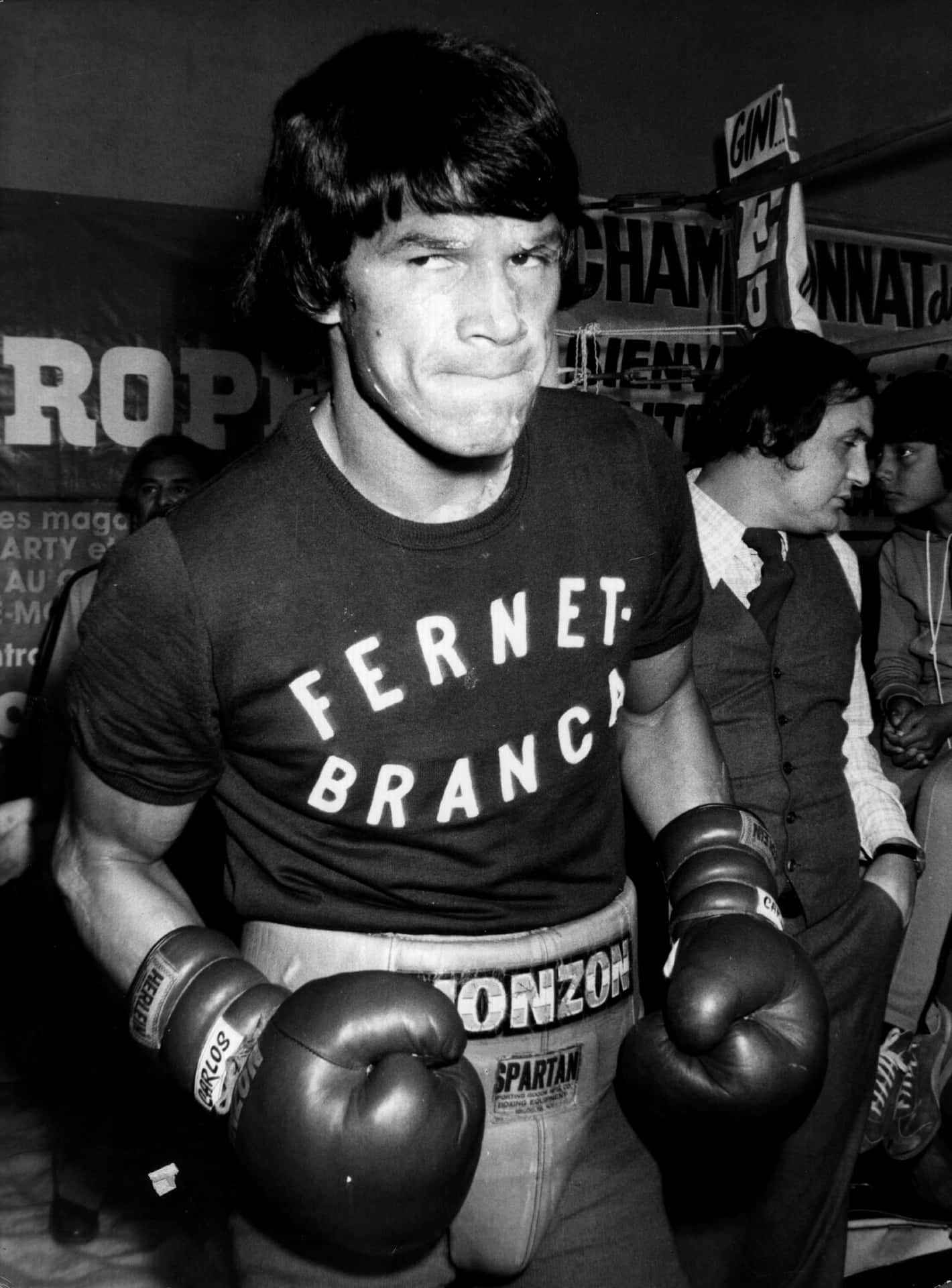 Carlos Monzon In His Boxing Gloves Wallpaper
